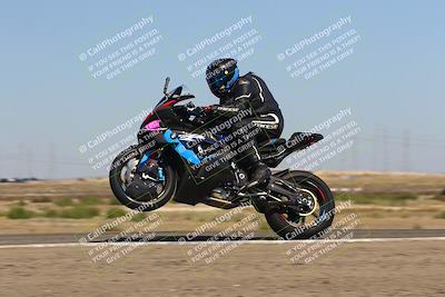 media/Oct-06-2025-2WTD (Mon) [[90522c3a0b]]/B Group/1220pm (Wheelie Bump)/